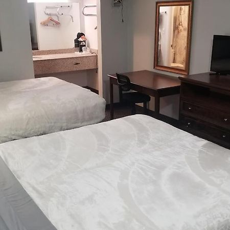 Hotel 2 Queen Beds Hotel Room 220 Booking Stillwater Eksteriør bilde
